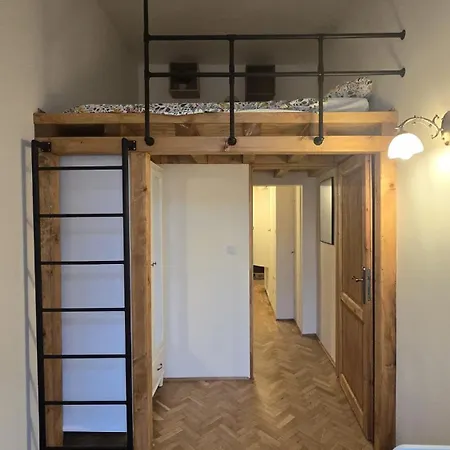 Cozy Room In City Center Wroclaw